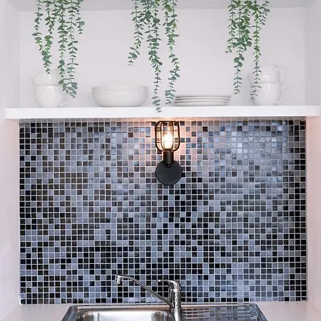 New Studio 2 Minutes Walking From The 미들케르케