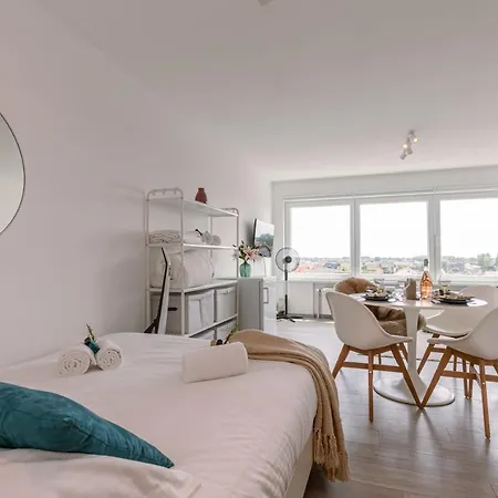 New Studio 2 Minutes Walking From The * 미들케르케
